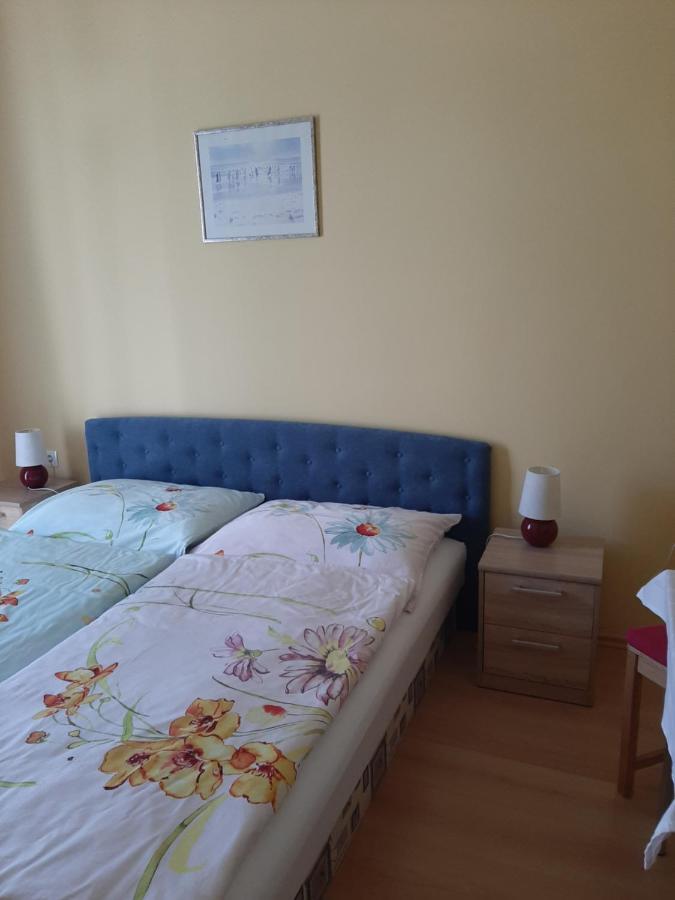 Kondics Apartmanház Sárvár Esterno foto