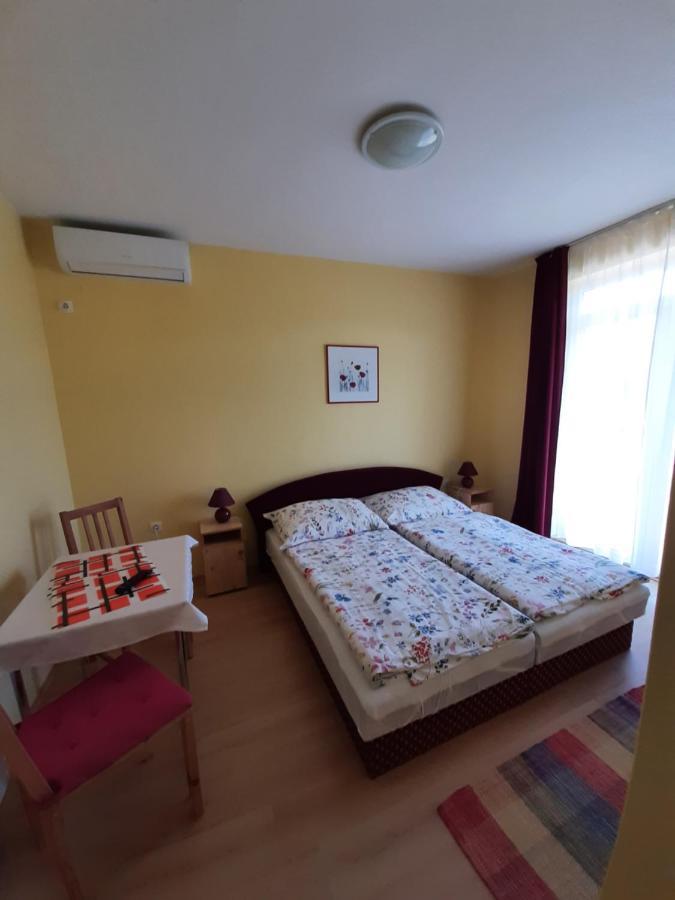 Kondics Apartmanház Sárvár Esterno foto