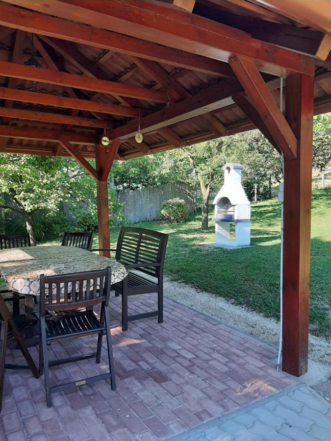 Kondics Apartmanház Sárvár Esterno foto
