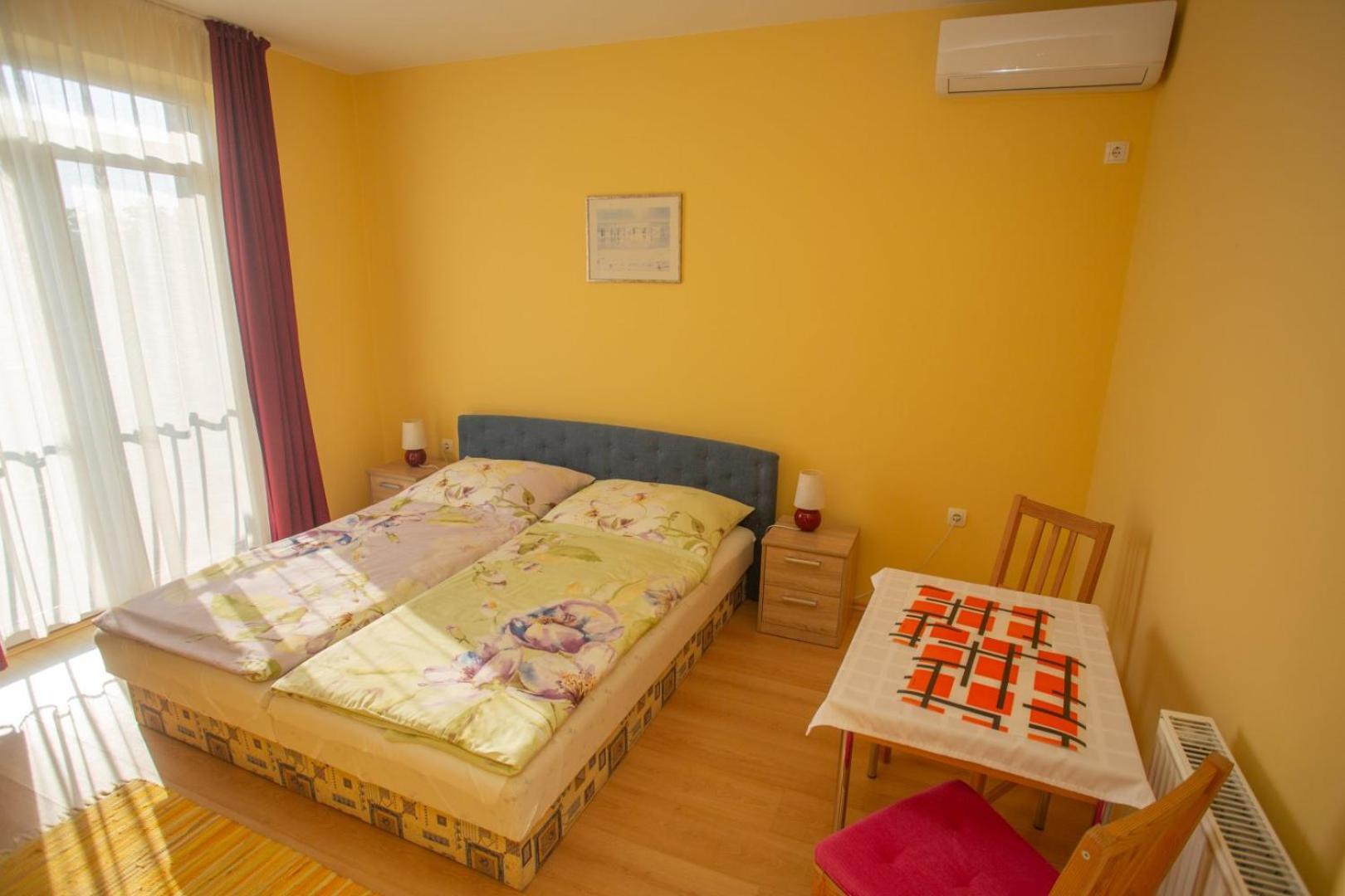 Kondics Apartmanház Sárvár Esterno foto