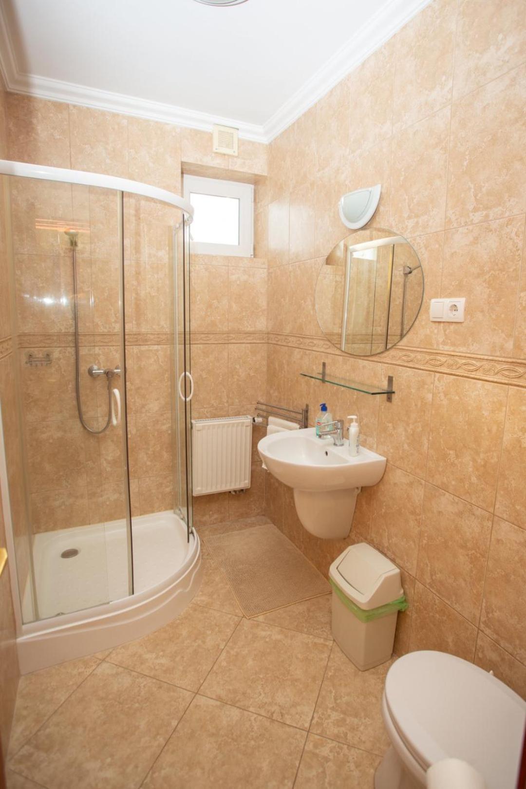 Kondics Apartmanház Sárvár Esterno foto