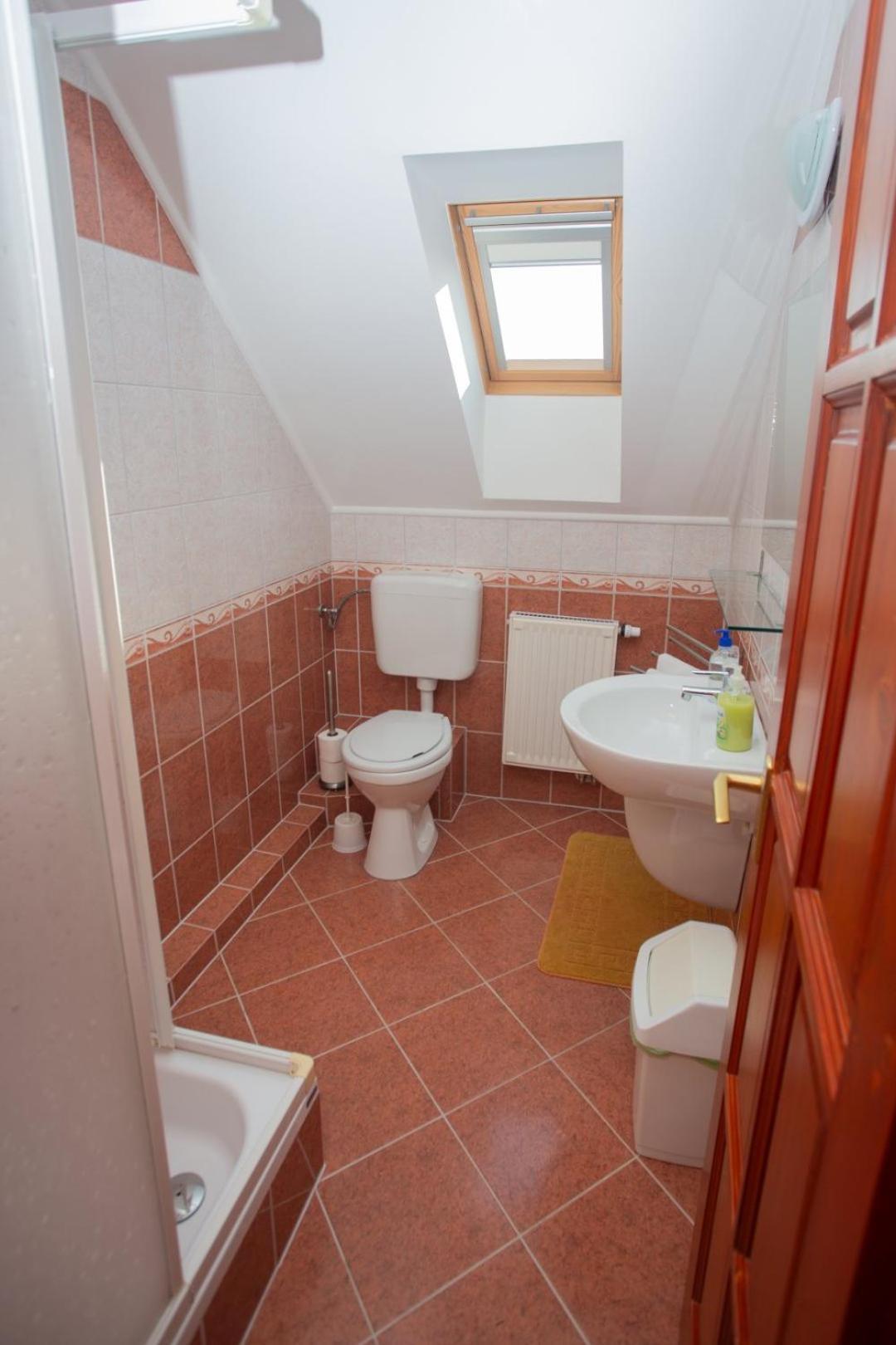 Kondics Apartmanház Sárvár Esterno foto