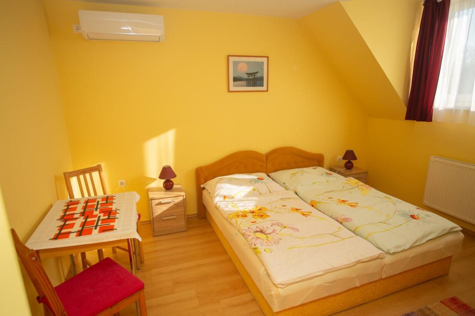 Kondics Apartmanház Sárvár Esterno foto